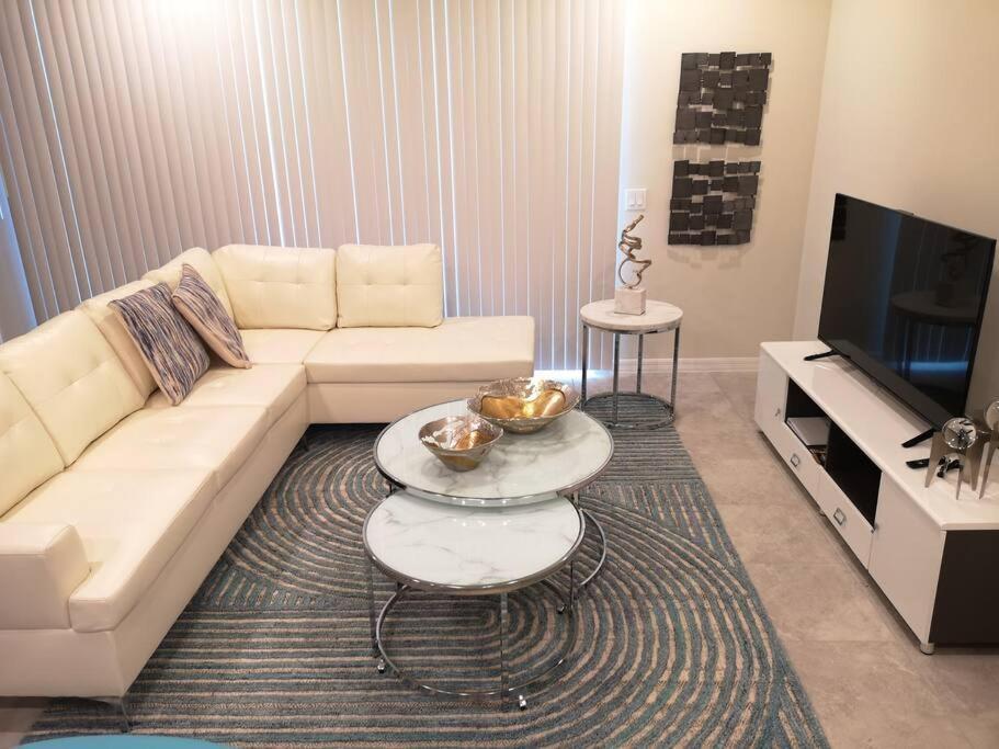 Wonderful And Luxurious New Villa Solterra Davenport Esterno foto